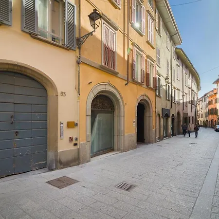 Art Lägenhet Bergamo